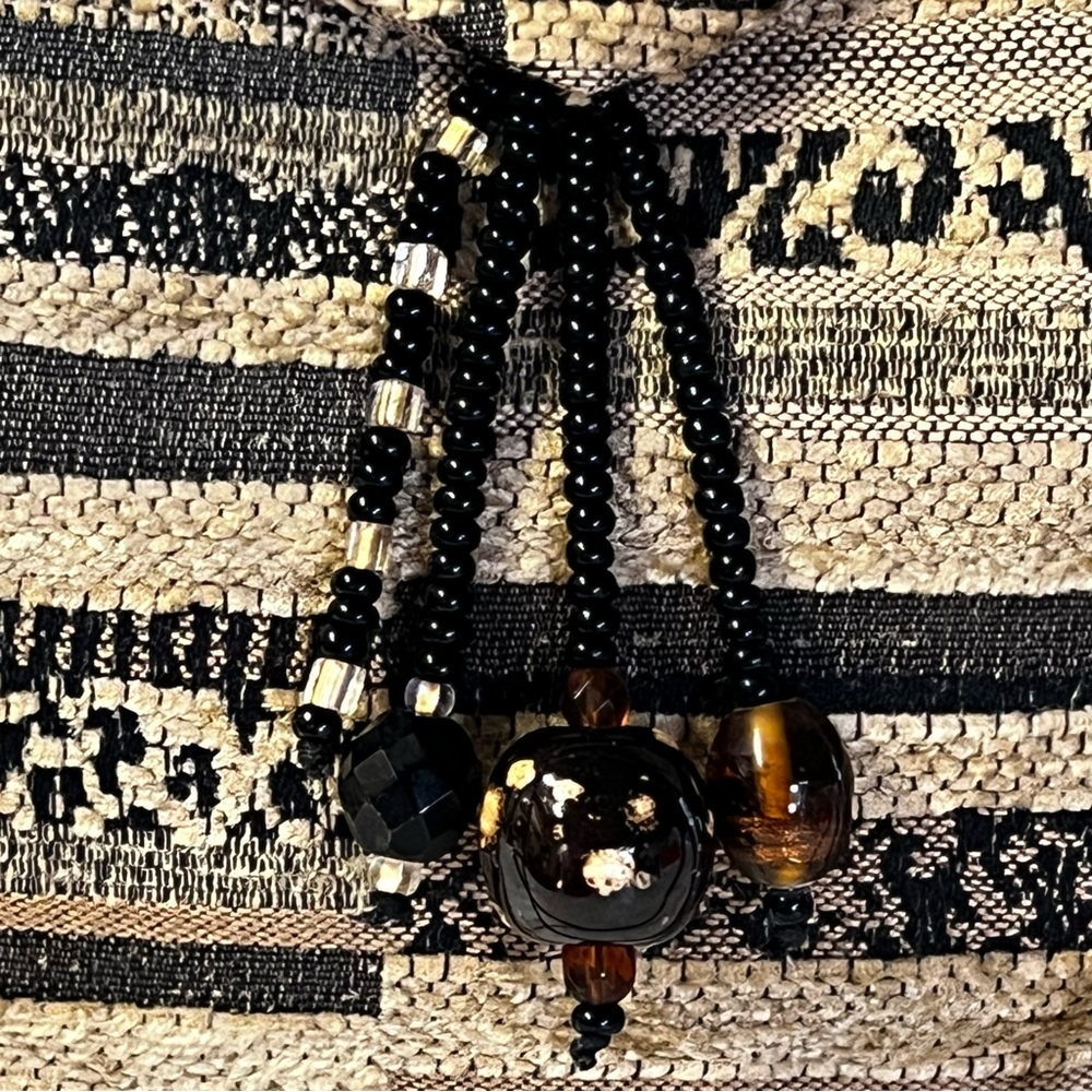 Suruchi Crossbody Boho Tapestry Bag / Purse With Magnetic and Beaded Closure - Picture 4 of 8